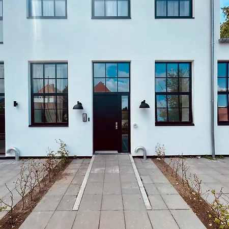 Cozy And Bright Apartments With Private Car Park Copenhagen Exterior photo